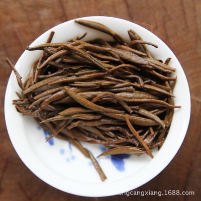 高山云雾金骏眉 武夷红茶 散装红茶 全发酵茶花香型 茶汤清透甘甜2斤q起批图2