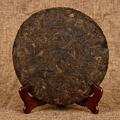 大量批发 云南普洱茶 易武正山早春茶 熟 茶 357克七子饼2件起批图3