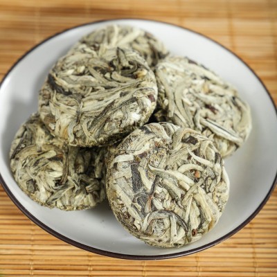 2018福鼎老白茶回甘白毫银针小饼 纽扣便携清甜白茶饼干厂家批发  2斤图2