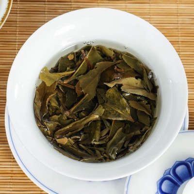 2017福鼎清甜老白茶白牡丹饼 袋装便携回甘春茶白茶饼干 厂家直发  2斤图4