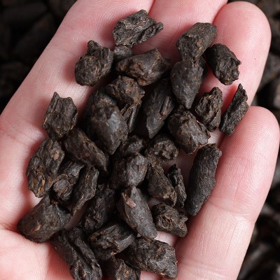 批发云南普洱茶叶 2009勐海浓糯香茶化石 碎银子 老茶头 500g罐装  2罐图3