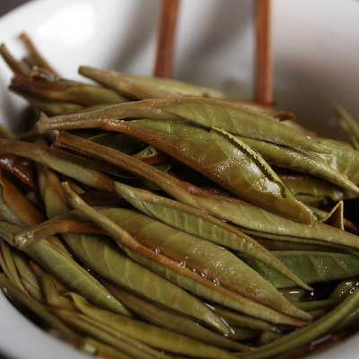 批发普洱茶生茶 2023年白毫银针 大白毫单芽 月光白（小芽）散茶  2斤图5