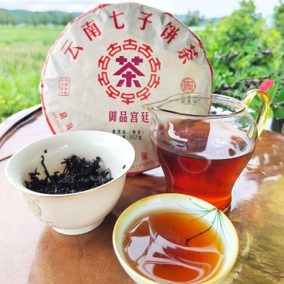 普洱茶熟茶 宫廷熟饼金芽 2017年云南七子饼 普洱茶批发 茶叶厂家2饼图4