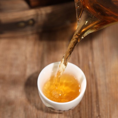 福鼎白茶2013年白牡丹老白茶散茶花香蜜甜核心产区霁雪春工厂批发  20斤图3