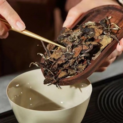 福鼎高山白茶老白茶饼寿眉陈年贡眉粽子香枣香茶砖500克厂家批发  2个图3