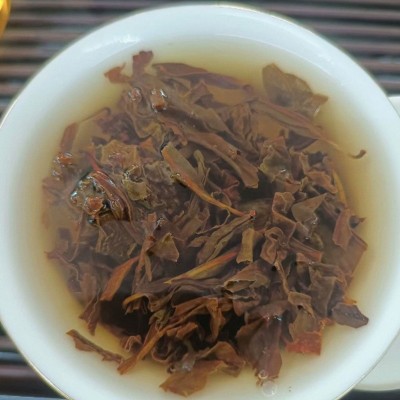 2023新茶广西野生甜茶浓香型茶叶批发烘焙鲜茶红茶125克罐装原料  2罐图4
