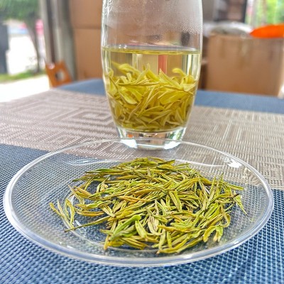 广西三江明前高山绿茶黄金芽散装 2023新茶三江茶叶  2罐图3